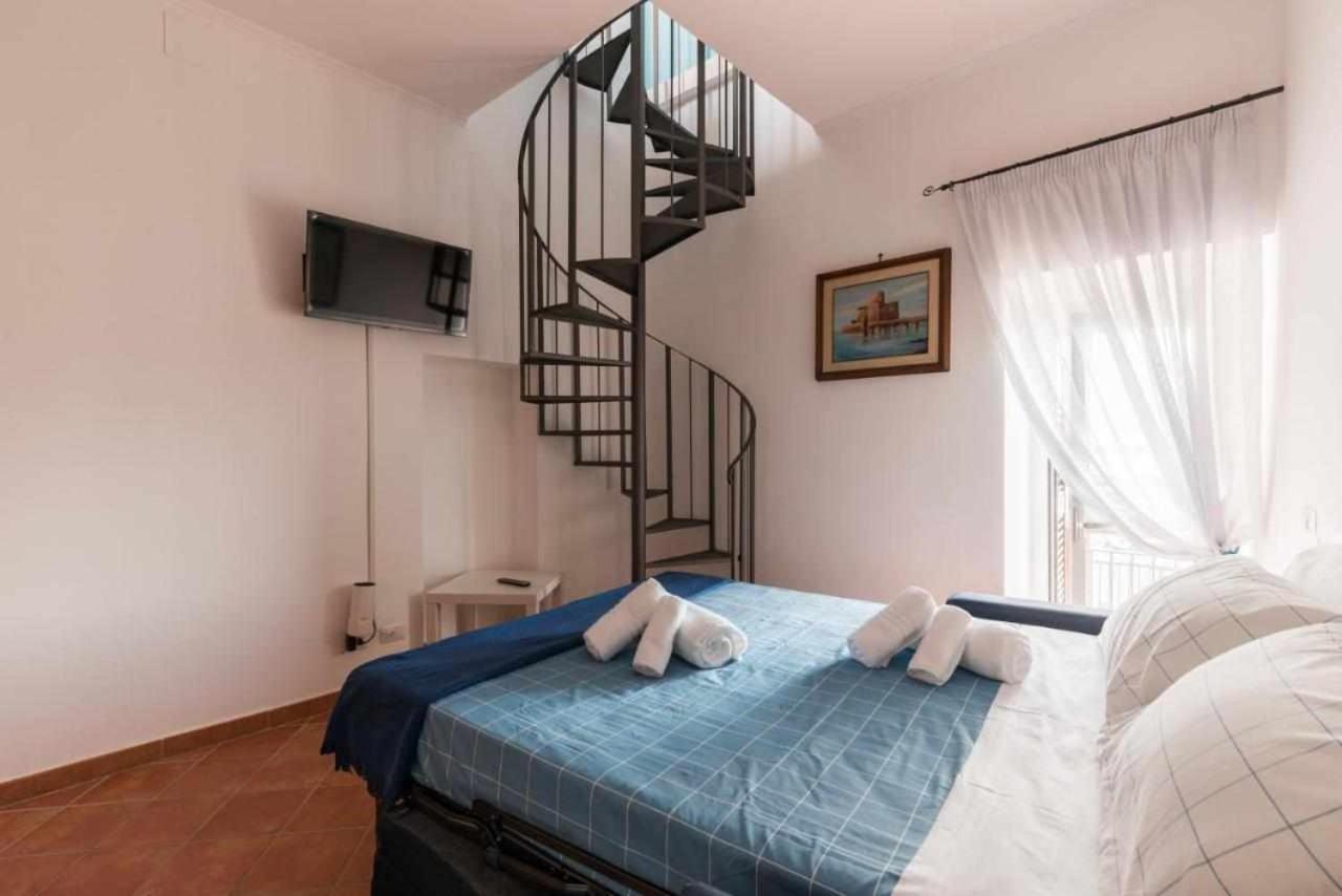 Appartamento Attico Medieval Sea View Nettuno Esterno foto