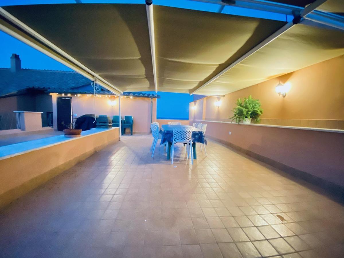 Appartamento Attico Medieval Sea View Nettuno Esterno foto