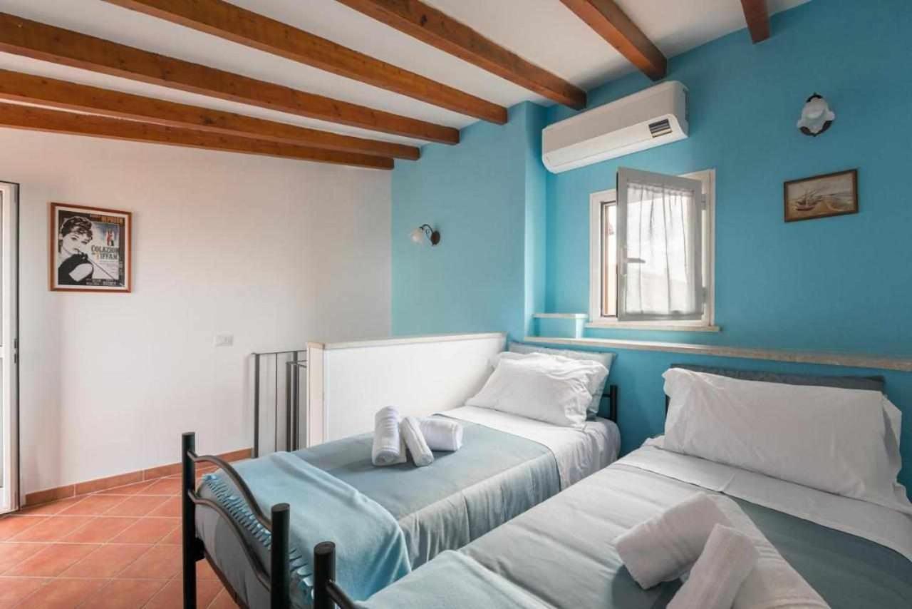 Appartamento Attico Medieval Sea View Nettuno Esterno foto